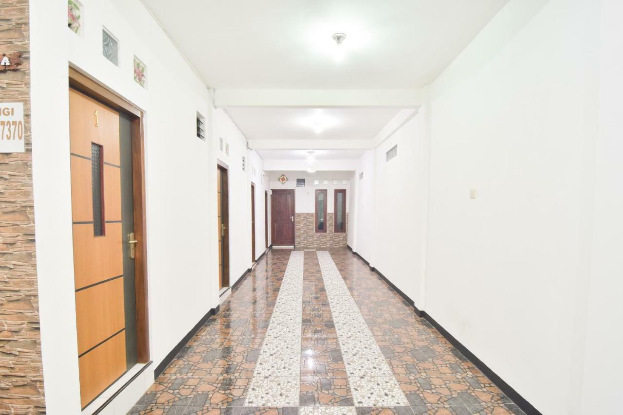 Dua Putri Villa Pasuruan Exterior foto