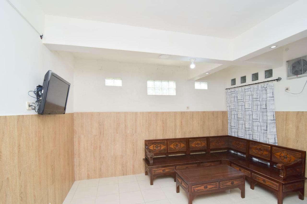 Dua Putri Villa Pasuruan Exterior foto
