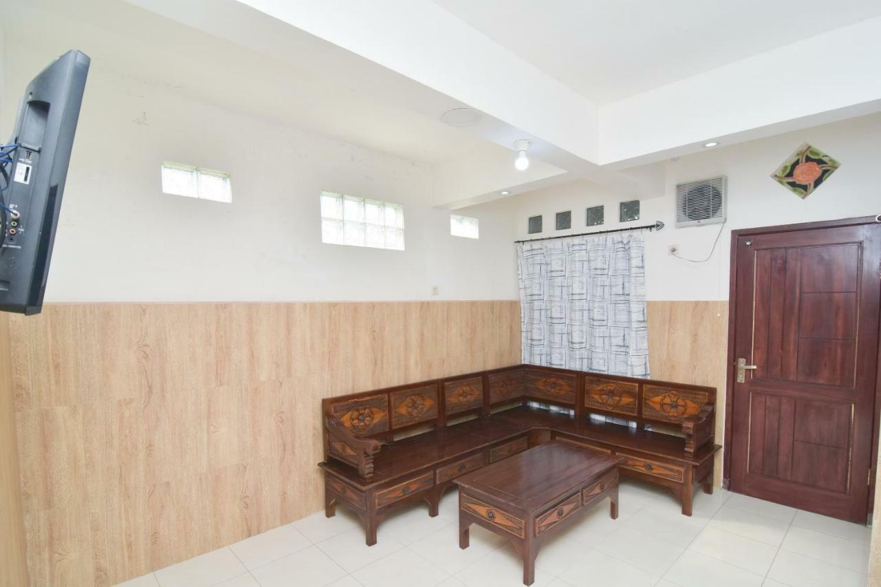Dua Putri Villa Pasuruan Exterior foto